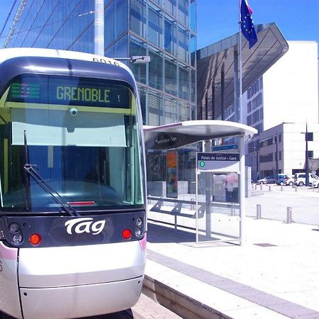 Appartamento Rent4Night Grenoble Europole Esterno foto
